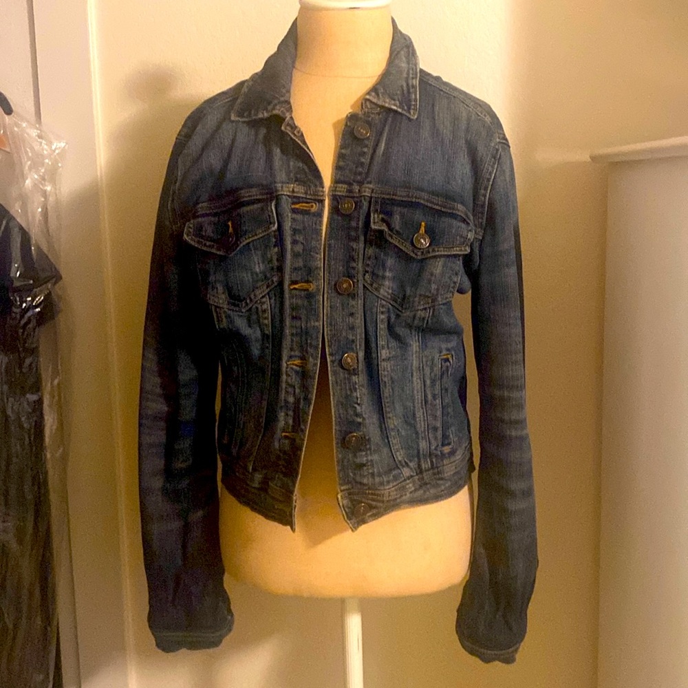 Medium denim jacket
